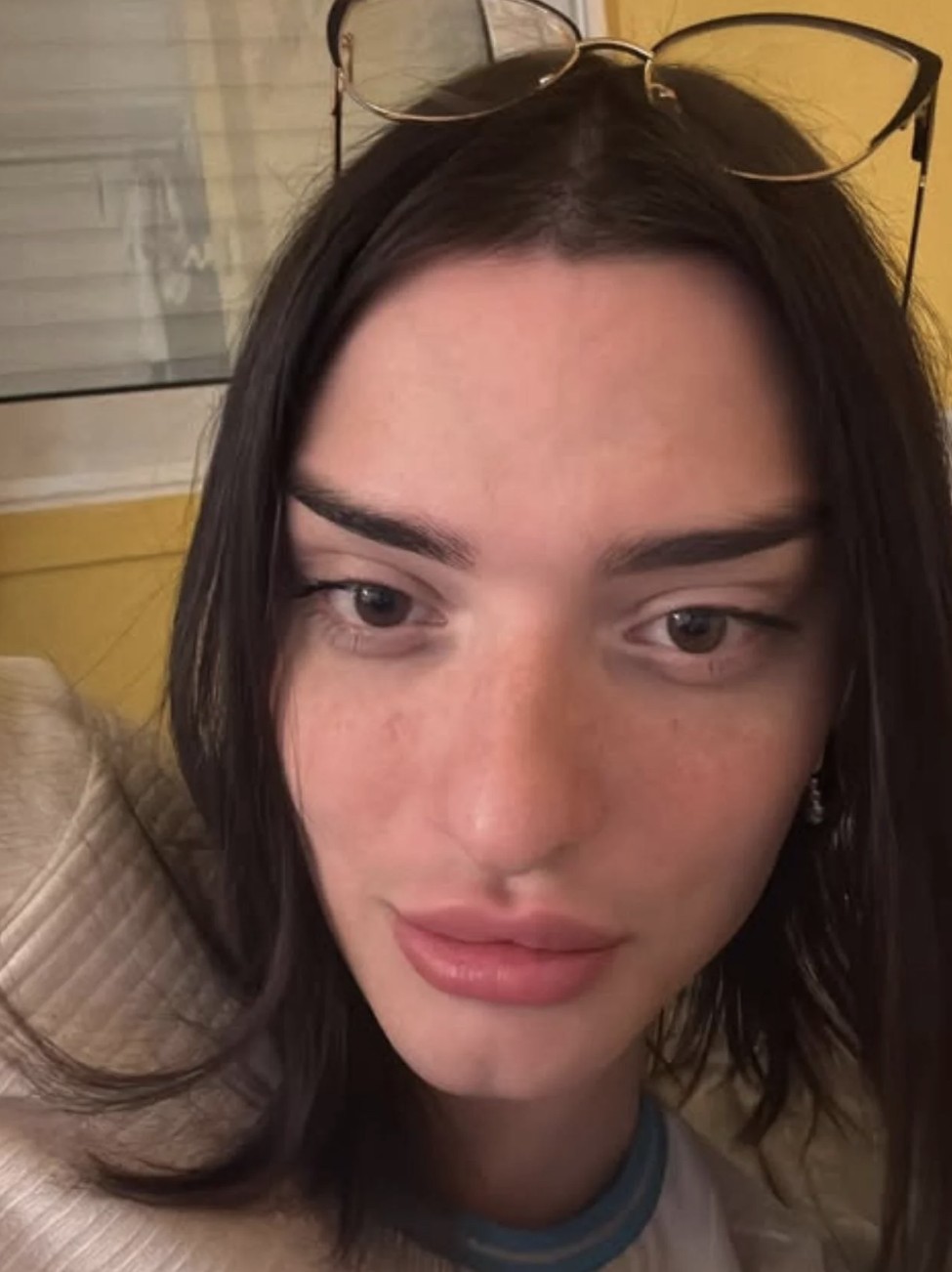 Ukrainian tranny cam model selfie.